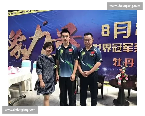 巅峰力量较量：举重健将争夺冠军荣耀的激烈对决